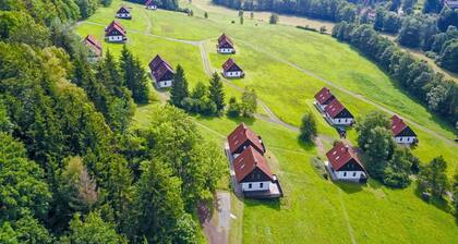 Stunning private villa for 6 people with WIFI, pool, TV, patio, pets allowed and panoramic view