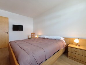 Vauvan matkasänky, ilmainen Wi-Fi