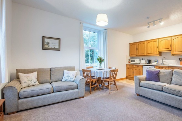 Möbel, Interior Design, Zuhause, Zimmer, Couch, Wohnung, Wohnzimmer, Decke, Stuhl