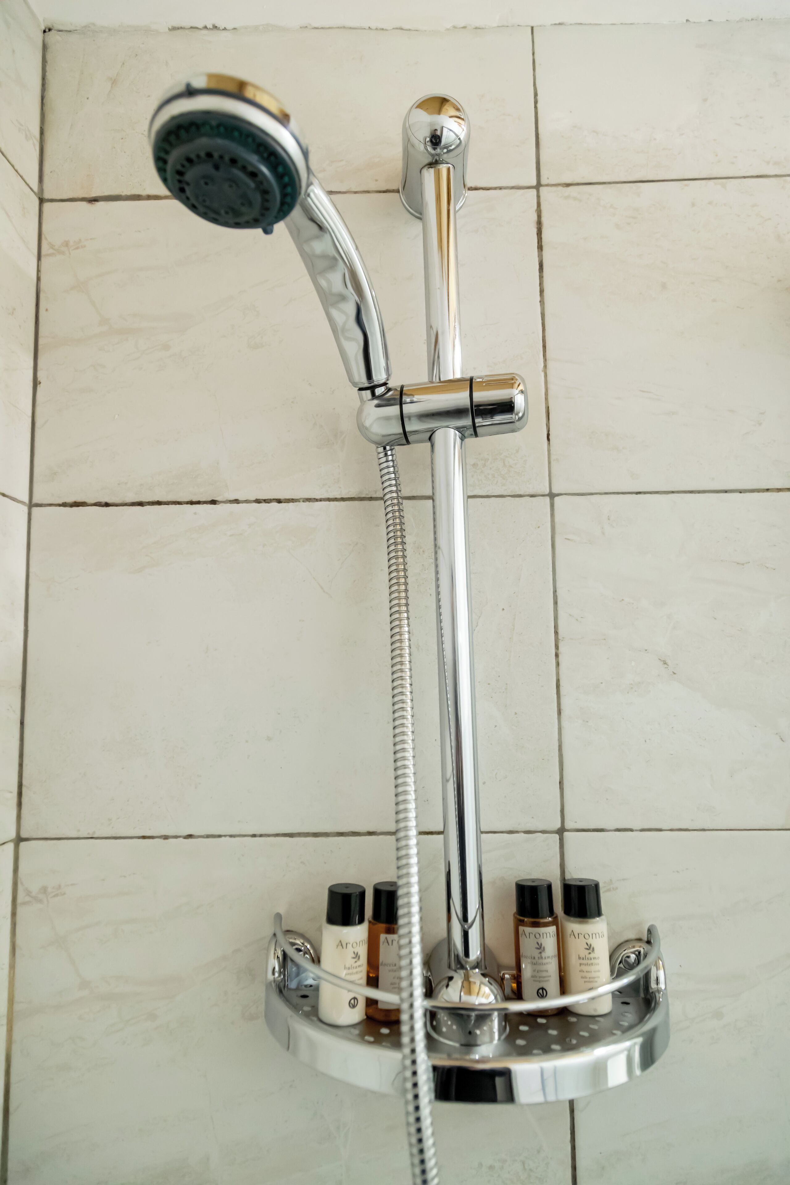 Appartamento Classic | Bagno | Doccia, set di cortesia gratuito, asciugacapelli, asciugamani