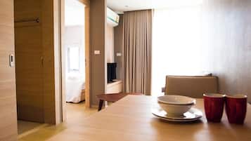 1 bedroom, iron/ironing board, Internet, bed sheets