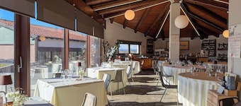 Casa de vacaciones con WIFI, bañera de hidromasaje, piscina privada, TV, patio, vista panorámica