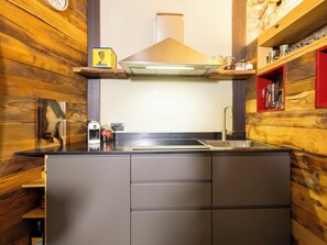 Private kitchen - Wonderful private villa for 5 people with WIFI, TV, terrace and pets allowed (Buglio In Monte)