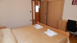 2 bedrooms, iron/ironing board, free WiFi, bed sheets - Apartman Andela by Villas Guide (Vodnjan)