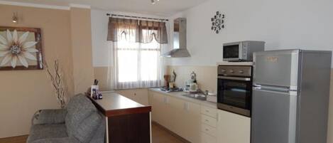 Fridge, microwave, oven, dishwasher