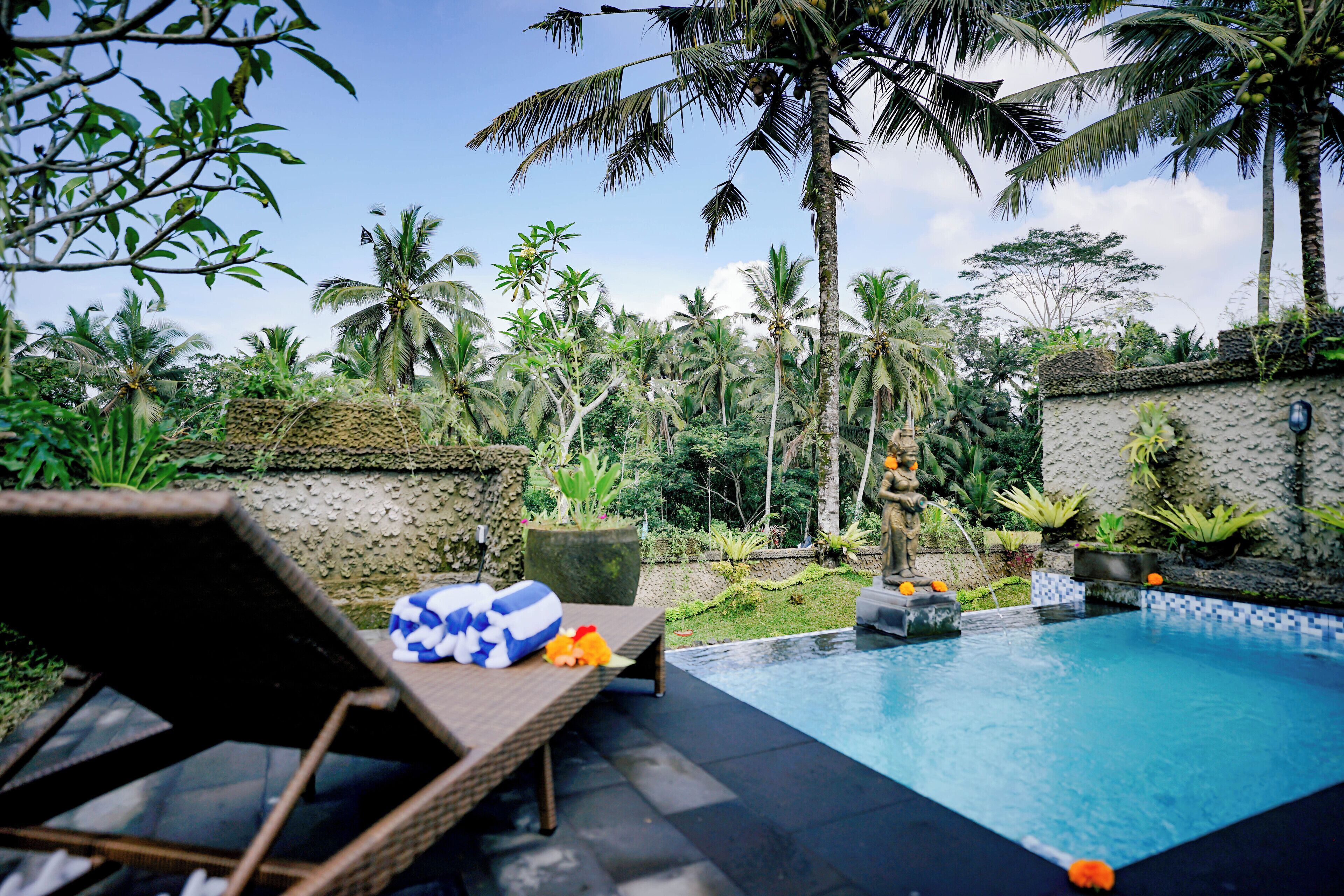 3 piscinas al aire libre