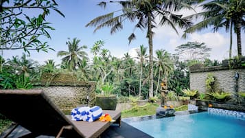 3 piscinas al aire libre