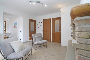 TV - Samuel House- Traditional Italy (Toscolano Maderno)
