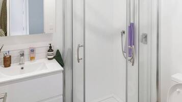 Shared Dormitory, 1 Bedroom, Smoking, Patio | Bathroom