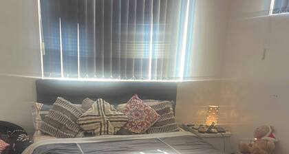 Room-1 Spacious Bedroom Available in 2 b