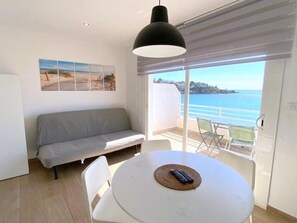 Interior - Beautiful apartment in Roses, 2 bedrooms, terrace, private parking (Roses)