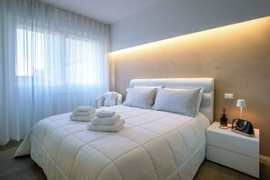 2 bedrooms, WiFi, bed sheets - Rosa 37 - Modern & Elegamnt 2BR Apt - Near Venice (Venezia)