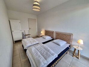 2 bedrooms, WiFi, wheelchair access - 3-Room Apartment in Cogolin, 4 Pers with Parking Included (Cogolin)