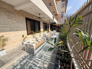 Terrace/patio - Sharnam On The Ganges (Rishikesh)