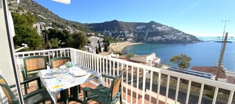 Beautiful apartment 200m from the beach with terrace and garage in Roses