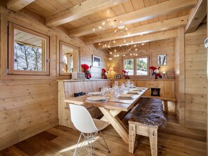 Dining - Luxury Chalet: 13 Guests, Jacuzzi, Pets Allowed (Saint-Gervais-les-Bains)