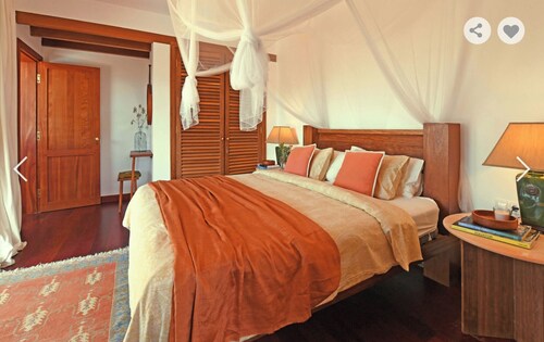 Villa San Luis - Peaceful Island Villa with Pool, Views & Breezes