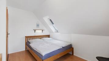 2 makuuhuonetta, Wi-Fi, vuodevaatteet