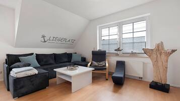 TV, bordtennis og stereoanlegg