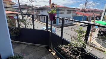 Apartment, 1 Bedroom, City View | Property grounds