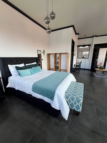 5 min From Airport SJO Oasis Loft