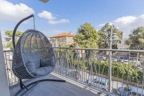 Property grounds - 1 BR Apartment in Haneviim St Jerusalem (Jerusalem)