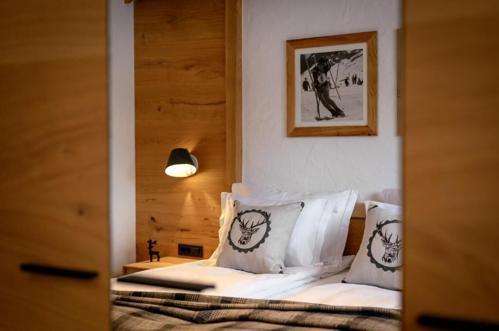 Deluxe appartement, balkon, uitzicht op tuin | Een kluis op de kamer, een strijkplank/strijkijzer, gratis wifi