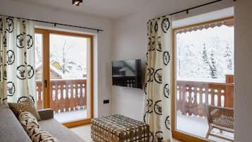 Lägenhet Deluxe - balkong - utsikt mot bergen | Vardagsrum