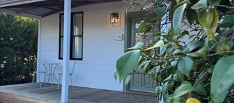 Una’s Cottage - a renovated cottage, with vintage charm and modern elements.