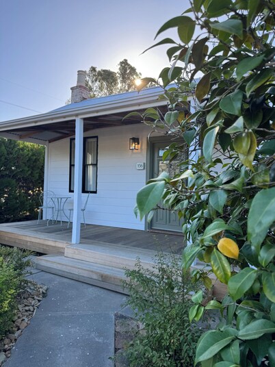 Una’s Cottage - a renovated cottage, with vintage charm and modern elements.