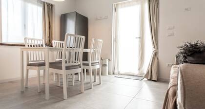 Modern apartment with AC, WiFi and garden – Sleeps 4 near Muggia and Slovenia
