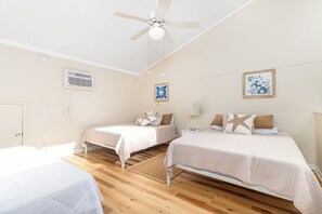 2 bedrooms, WiFi, bed sheets - Bright and sunny third floor, one bedroom condo with a loft, just steps to the beach . (Ocean City)