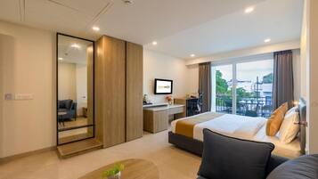 In-room safe, desk, laptop workspace, soundproofing