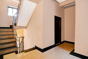 Interior - Collection O Shobhabazar Metro (Kolkata)