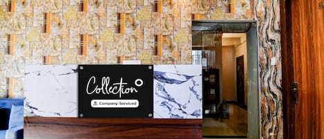 獨棟房屋 | 接待櫃台