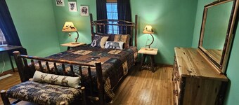 Charming family friendly house in Historic Somerset with lots to do