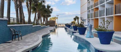 Innenpool, Außenpool