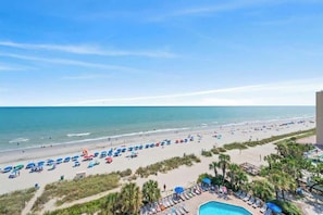 Beach nearby - CoHo Stays Oceanfront 1BR • Coral Beach (Myrtle Beach)