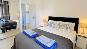 1 bedroom, iron/ironing board, free WiFi, bed sheets - Casahost Ocean Blue Pool View (Costa Teguise)