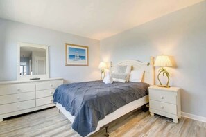 2 bedrooms, iron/ironing board, free WiFi, bed sheets - Penthouse 2BR, Wi-Fi, SMART TVs, Amazing Views! (Myrtle Beach)