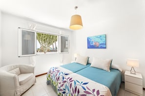 2 bedrooms, iron/ironing board, free WiFi, bed sheets - Casahost El Cable Seaview (Arrecife)