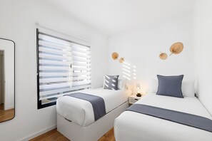 3 chambres, fer et planche à repasser, Wi-Fi gratuit, draps fournis