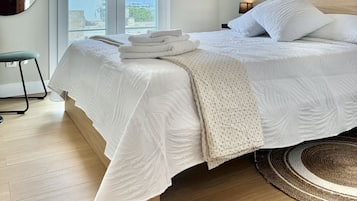 2 dormitorios, tabla de planchar con plancha, wifi gratis y ropa de cama