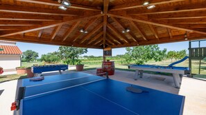 Outdoor dining - Villa Brankica by Villas Guide (Vodnjan)