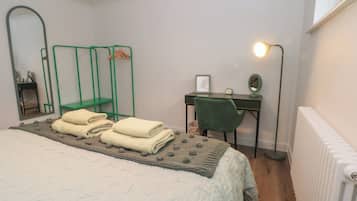 2 bedrooms, individually decorated, individually furnished, free WiFi