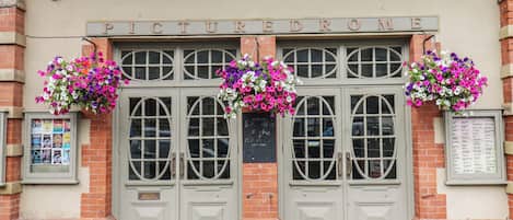 Cottage | Exterior detail