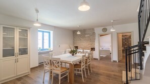 Dining - Villa Boccordi by Villas Guide (Svetvincenat)