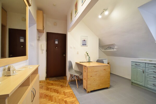 Apartment | In-room dining - RentPlanet - Apartament Narutowicza (Kołobrzeg)