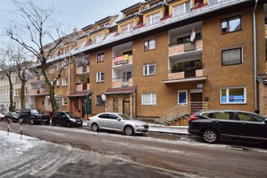 ด้านหน้าที่พัก