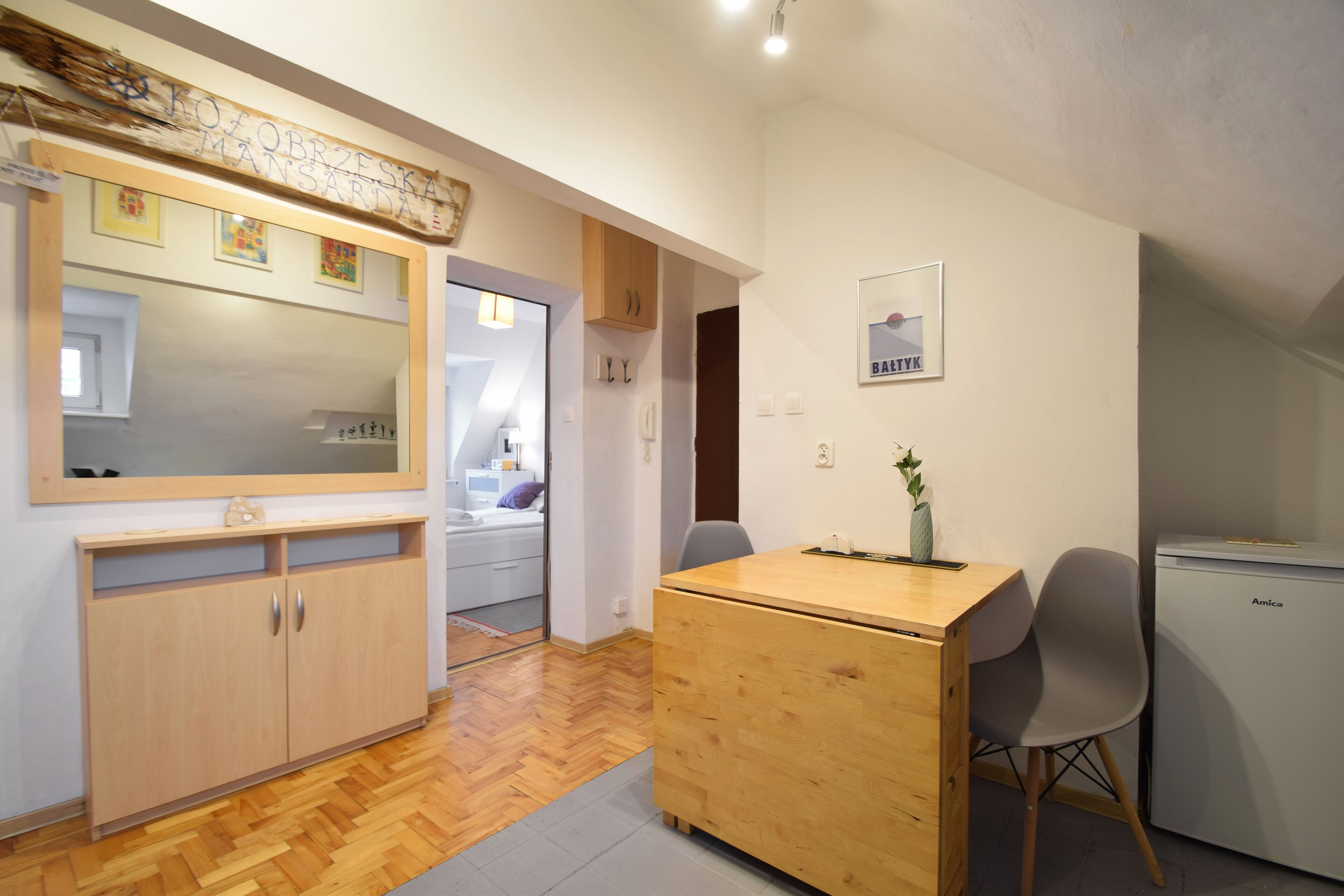 อพาร์ทเมนท์ | บริเวณนั่งเล่น | ทีวีจอแบน